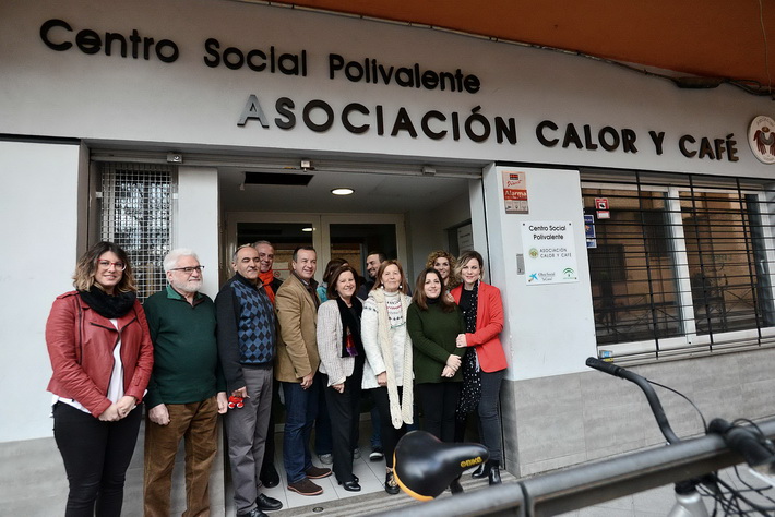 Sánchez Rubio destaca la labor del centro social granadino ‘Calor y Café’ con las personas sin hogar en los últimos 26 años